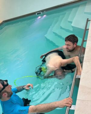 David Holmes Instagram - Breath hold training: There is a good chance that independent breathing might be inhibited in my future. Instead of accepting this reality, I’m not going down without a fight. For the last few years I have been pushing for a max breath hold with a self-taught technique. Now after some training with Ian at Free Dive UK, I am aiming to build on his teachings and hopefully push for my Mount Everest which is five minutes.