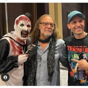 David Howard Thornton Instagram - Definitely a highlight of the weekend at @daysofthedeadhorrorcon in Chicago. I got to meet the legendary @gnicotero! Here's hoping we get to work together some day soon! 🤡🤘