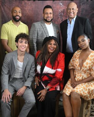 David Iacono Instagram - Cinnamon @tribeca . Still haven’t processed. Watch our movie on @tubi June 23rd. I think it’s very good. 🤠❤️ 
👔: @andrewgelwicks 
💄: @jennieredd 
📸: @gettyimages