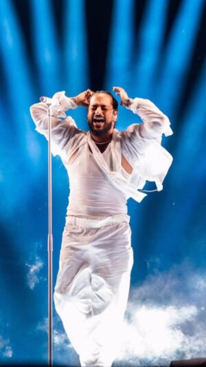 David Lantin Instagram - #eurovision 
Go Go Go mon cher @slimane ! 

👍Like & PARTAGE si tu penses que Slimane a toutes ses chances !