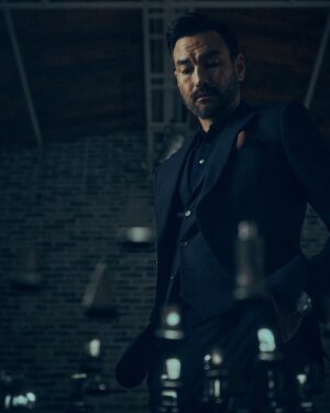 David Lee McInnis Instagram - Mondays move… 

@danielcremieux.kr 

Photographer: @525_studio 
Creative Director: @ttaemyoiii 
Stylist: @jungyeeeezi 
Hair: @parkchangdae 
Make-up: @p._.syeoni 

#mensfashion #style #chess