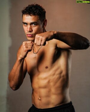 David Nyika Instagram - Fight news dropping this week! See you soon NZ

📷 @jimmy.vailahi_