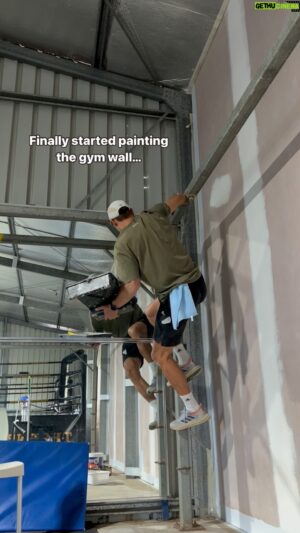 David Nyika Instagram - Name 3 hazards.Wrong answers only. #painting #diy #diypainting