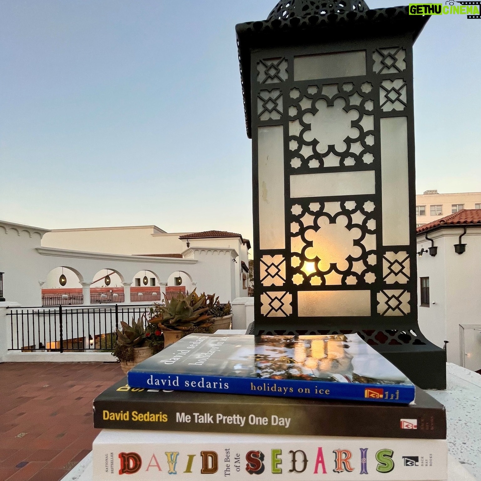 David Sedaris - 3.4K Likes - From Poughkeepsie to Vegas and 42 stops in between! See you on the next round starting in April.
#davidsedaris
#davidsedaristour