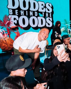 David So Instagram - Ever eat super spicy chicken in front of a live studio audience!? 😂 The first ever live on stage episode of @dudesbehindthefoods is up on YouTube now!
Link in bioooo 🔥🔥🔥
‘‘Twas a good time! What city should we hit next?
Thanks again @spotify and @howlinrays!

📷: @jayceealcala
