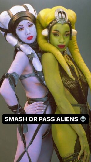 David So Instagram - Watch to the end! Lol 👽 
#aliens #starwars #my600lblife #dudesbehindthefoodspodcast #dudesbehindthefoods