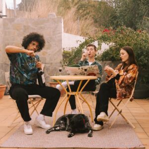 David Solans Instagram - SWEET LITTLE LIES  ft. @ritapayesroma & @mabreezee li foteeeeeeeng_WE'RE OUT!?!!

alineacion de lujo para esta 🃏 @lowis___ bass 🤸 @onthejuan drums 😮‍💨 

doy gracias a la academia para con esta oportunidad..

@arnaufigueres_ mix & master
photos @byclararuiz 
cover @lluc_queralt 
espacio patrocinado por @david_solans 

enjoy ✌️