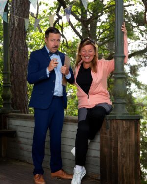 David Sundin Instagram - HÖST-SÄSONG! Vi ses igen redan i augusti och det med ett KANONGÄNG bestående av @torbjornaverasskorup @nourbilder @marieagerhall @lottaengbergofficial och @ericstern - samt @therealbabben och undertecknad. 
💌⏱️📋 @bastitest_tv 
📸: @oliverhenriquez_