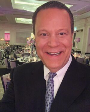 David Venable Instagram - Hey Friends!  I’m all dressed up in Chicago tonight (3/18) to emcee the 25th Anniversary Gala of the Housewares Charity Foundation.  The event raises millions for 4 different deserving charities.  See you Wednesday night for a special show at 8 PM ET!  #greatcauses @housewarescares #raisingfunds #exciting #itkwd @qvc #happydance #davidvenableqvc