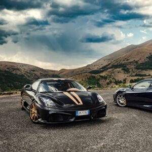 Davide Cironi Instagram - La #430Scuderia ha fatto in 2 giorni gli stessi numeri che la #360ChallengeStradale ha fatto in 2 mesi. Vi è piaciuto di più il video o vi piace di più la macchina? Chi preferisce 360 e chi 430?
#Ferrari #Review #YouTube