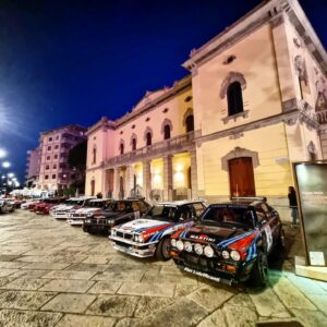 Davide Cironi Instagram - Grazie all'organizzazione del @costasmeraldastorico per questi giorni indimenticabili al volante della 16v!

#CostaSmeralda #Rally #Lancia #Delta #MartiniRacing #Integrale #16v #Storico #meeting #Racing #event #sassari #ACI #037 #evoluzione
