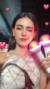 Actress Davika Hoorne HD Instagram Photos and Wallpapers June 2024