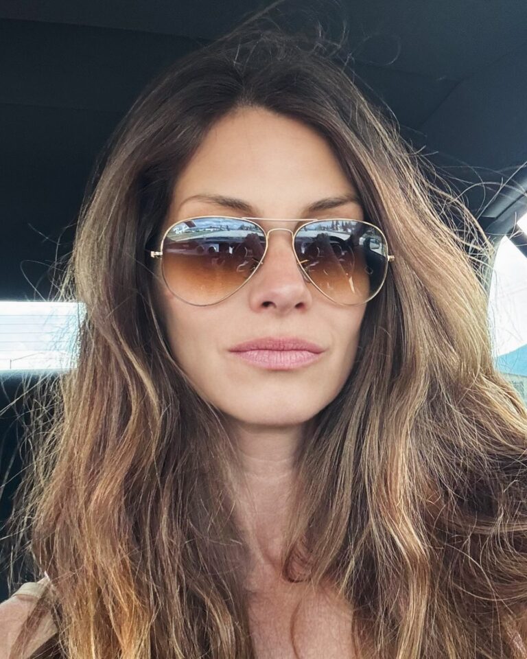 Countdown Dawn Olivieri's 10 Most Popular Instagram Posts