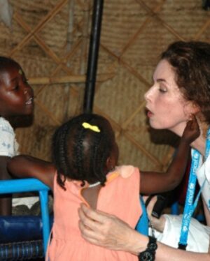 Dayle Haddon Instagram - It’s always a celebration for me when my birthday comes around! It is a time for me to contemplate what I’ve learned and where I’ve come from in the last year. A time for pause. 

I love this photo of me laughing at something that touched me, capturing the joy of childhood and reminding me to laugh as often as I can! If we can hold that joy and light throughout all our challenges then we are truly a success. 

One of our greatest gifts is to hold the light, not only for ourself but for everyone that comes across our path. It’s not an easy thing to do but Holding the joy through all our challenges allows us to light the path for ourself as well as for others. 

I would never have thought I would have so many different and wonderful experiences in my life. I am so grateful for all of them. Yes I’ve had my challenges ( more than some and much less than others) but that’s where you can take your measure. By holding the highest outcome, you can raise your own vibration and see the opportunities in the most challenging of situations. 

In this time of pause, I am grateful. I send so much love to everyone who has crossed my path and to those I have not yet had the good fortune to meet. 

I send love and compassion for those suffering and having a very difficult time right now. These are challenging times and we need to hold compassion for what others are going through. 

We are made of love and that is our true home! Follow the joy no matter what. It will lead you where you next have to go. 

#birthday #joy #gemini #May26 #followthejoy #highvibes #childhood #laughter #compassion #faith #lovelight #WomenOne

Last photo: Annie Leibowitz @annieleibovitz 
Family photo: @lorealusa @lorealparis