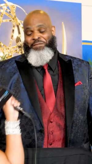 Daym Drops Instagram - Red Carpet Tingz: 49th Daytime Emmy Activity! Don’t mind me SPLASHIN’ on em with the FIT! It’s just what I do Baby!! 🙌🏾💯🙌🏾 Throwback Jawn!!

@netflix Fresh, Fried & Crispy 🔥🔥🔥