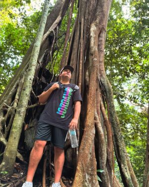 Daz Black Instagram - I’m back! And i survived! Now enjoying the beauty of Malaysia 🇲🇾