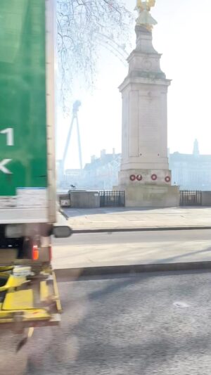 Dean Cain Instagram - Where on Earth? 🤪
I know— too easy!
#London