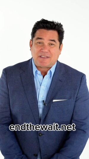 Dean Cain Instagram - 13 people die every single day because they need a new kidney! 

Find out more about what we are doing to end the waitlist for kidney transplants. Go to our website endthewait.net

➡️you can donate today to the link in our bio

#deancain #endthewait #endthewaitinglist #kidneydisease #kidneytransplant #kidneydonor #kidneyhealth #movie