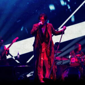 Dean Fujioka Instagram - 𝐃𝐄𝐀𝐍 𝐅𝐔𝐉𝐈𝐎𝐊𝐀 𝐋𝐢𝐯𝐞 𝟐𝟎𝟐𝟑
"𝐒𝐭𝐚𝐫𝐬 𝐨𝐟 𝐭𝐡𝐞 𝐋𝐢𝐝" 𝐚𝐭 日本武道館
⁡
無事、終演。
⁡
自分が生み出してきた楽曲たちを星座に見立て
星空の旅をするようなライブを作りました。
この10年、音楽をやり続けるのは簡単なことではなかった。
けれど、続けてきたからこそ
あなたと出会い、同じ時を過ごすことができた。
その奇跡に感謝し、過ごしてきた時間を誇りに思っています。
⁡
日の丸の下で
あなたと一緒に歌ったこと。
とても幸せでした。
⁡
また必ず会いましょう。
いってきます！
⁡
⁡
The songs I created are meant to resemble constellations.
A live concert as if journeying through the stars.
⁡
It hasn’t been an easy task to continue playing music for the past 10 years.
But because I continued
I was able to meet and spend time with you all.
I am grateful for that miracle and proud of the time we have spent together.
⁡
Blessed to have been able to sing with everyone at such a culturally significant location 
⁡
Let's meet again for sure.
I will be back!
⁡
⁡
⁡
🌌Set List🌌
1.Final Currency
2.Apple
3.Searching For The Ghost
4.Plan B
5.Spin The Planet
6.Runaway
7.Teleportation
8.One Last Sweet Talk
9.Shelly
10.Sukima
11.Echo
12.Sayonara
13.My Dimension
14.History Maker
15.Permanent Vacation
16.Stars of the Lid
17.Priceless
18.Showdown
 
⁡
⁡
#DeanFujioka
#ディーンフジオカ
#藤岡靛
#StarsoftheLid