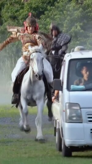 Dean Fujioka Instagram - 『パリピ孔明』第二話
本日22時から🐎
⁡
お楽しみに。

Sneak peak behind the scenes 👀
“Ya Boy Kongming!” Episode 2 airing tonight at 10pm JST!

#パリピ孔明
#ディーンフジオカ
#DeanFujioka
⁡
@paripikoumei_cx