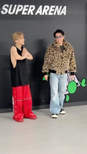 Dean Fujioka Instagram - @takanori_iwata_official 
Thank you for a great concert last night! 
So proud of you❤️‍🔥

がんちゃんと共に過ごした日々が走馬灯のようでした。
今度は音楽でも、また🤝

#岩田剛典 #シャーロック