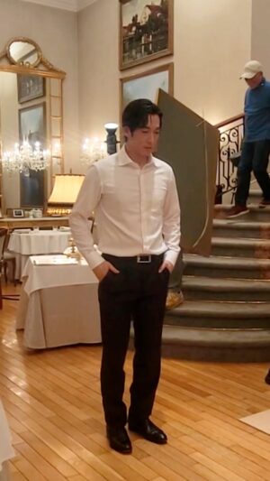 Dean Fujioka Instagram - タップシューズじゃない革靴だと踊るの難しい、、

Doing this with regular dress shoes was hard 🥲🐧

#DeanFujioka
#ディーンフジオカ
#正直不動産
#正直不動産2
#タップダンス
#タップ神木