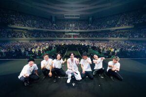 Dean Fujioka Instagram - 改めて想いは綴りますが、
日本武道館ライブ、本当に幸せでした。
今ここにいることを選んでくれて、ありがとう。

Nippon Budokan, thank you for a historic moment.
To everyone who attended, thank you from the bottom of my heart.
Feeling blessed.

#DeanFujioka
#ディーンフジオカ
#藤岡靛
#StarsoftheLid