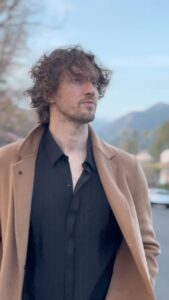 Actor Dean Lewis HD Instagram Photos and Wallpapers April 2024