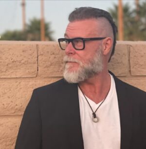 Dean McDermott Instagram - Sometimes ya just gotta embrace your inner Viking!! Special thanks to my buddy Shawn @floyds99barbershop for the killer cut!!! And @lillianlenore for the pics. #viking #cleanandsober #summertime #goldenhour