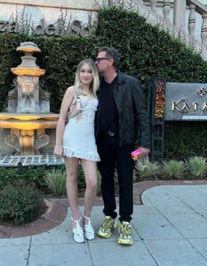 Dean McDermott Most Liked Photos and Posts