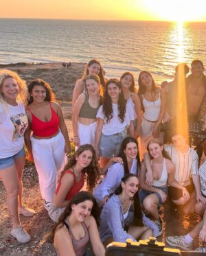 Dean Miroshnikov Instagram - Shabbat shalom from @studio._.life 
#project_z4