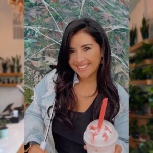 Deanna Diaz Instagram - 𝗖𝗵𝗲𝗲𝗿𝘀 𝘁𝗼 𝘁𝗵𝗲 𝘀𝗲𝗲𝗱𝘀 𝗽𝗹𝗮𝗻𝘁𝗲𝗱 𝗳𝗶𝗻𝗮𝗹𝗹𝘆 𝗯𝗹𝗼𝘀𝘀𝗼𝗺𝗶𝗻𝗴 
🌱🌟❤️👩🏻‍⚕️🧋🎉 #fridayfeels 
•
Long post but meaningful ….

This Friday I’m so very grateful for all my hard work finally coming into fruition…

For those who have followed my journey into medicine it has been a 🎢 ride, amongst the blessings ,  I’ve had my fair share of detours with life changing personal losses that turned my life upside down but despite it all I never gave up… 

I’m PROUD to say I will have fulfill all my requirements by 2022, passed all my boards and will walk in two weeks 👩🏻‍🎓🙌🏽🌟 

I also am elated to say I will get to continue doing funded research with my amazing mentor at UPenn.  #TeamWerthit 
I was selected to receive the Penn Dermatology ECuRE Scholarship summer research fellowship and I’m so very grateful. ❤️

As well as I was recipient of the SID travel grant to present my research at @SocInvestDerm 2022 annual meeting in Portland ( my first in person since 2019 *excited*). I look forward to this next chapter and coming year of amazing research 🔬🌟

I share all this because I have fallen so many times in this journey BUT I’ve never given up. I got back up and continue fighting for my dreams. So I hope this inspires others. 
Cheers to NEVER giving up, to the next chapter and to continue to fulfilling my dreams with #Match2023! 💪🏽❤️🙏🏼
•
PS also cheers to this amazing duo of boss babes opened up near me this coffee/ plant/ gift heaven, it is a must visit… yummiest boba tea and more 💚😋 @thegroundcpg