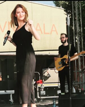 Debbi Instagram - Concert mood 💪😍🎤 děkuji za skvělý víkend v Praze, Karviné a Pohořelicích 🙏#dekujeme #bylotoboží #debbilife