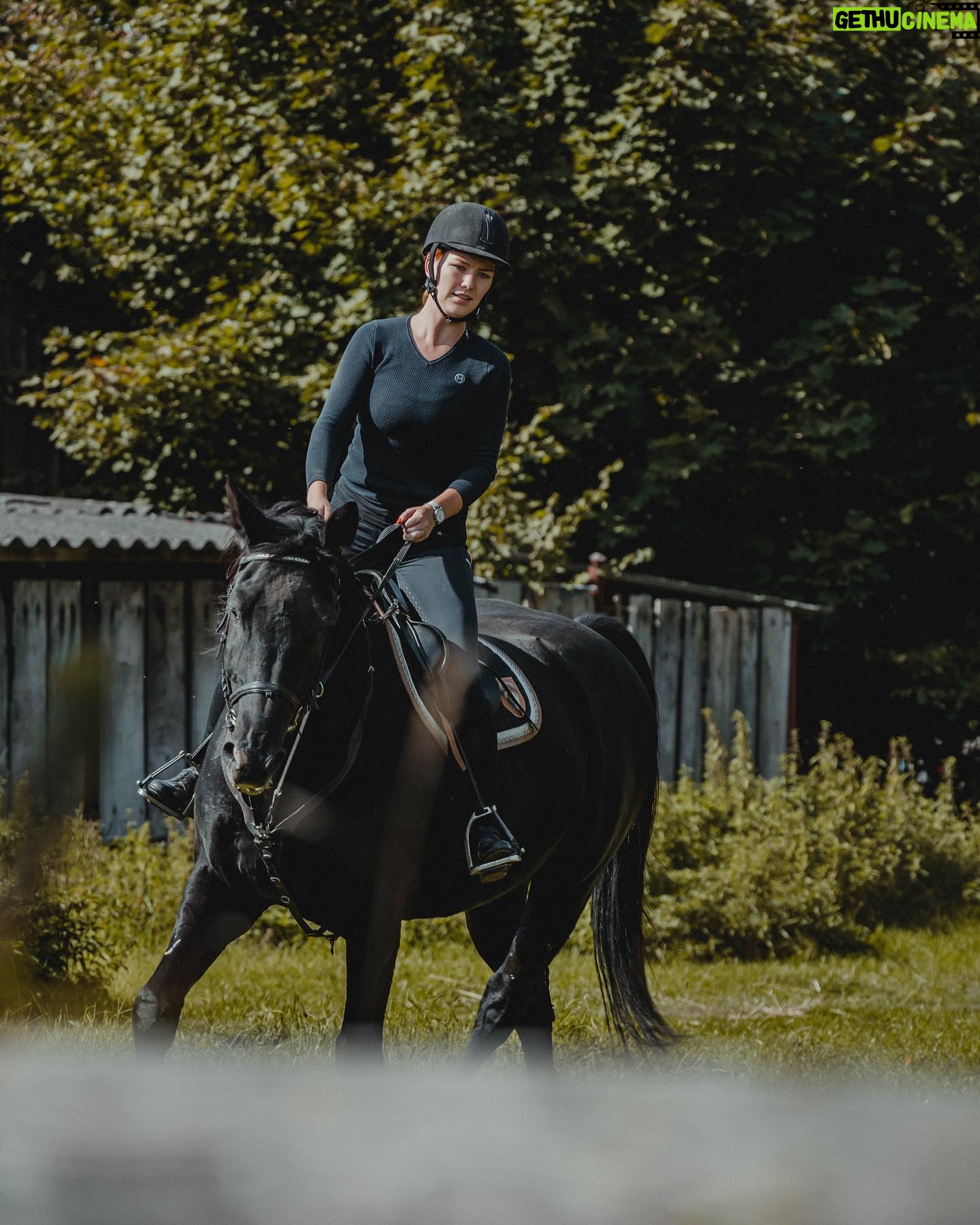 Debbi - 363 Likes - My love ♥️🐎 #kdyztrovnaneprsi#dayoff #debbilife