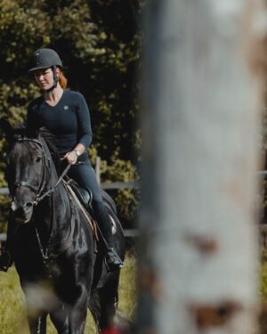 Debbi Instagram - My love ♥️🐎 #kdyztrovnaneprsi#dayoff #debbilife