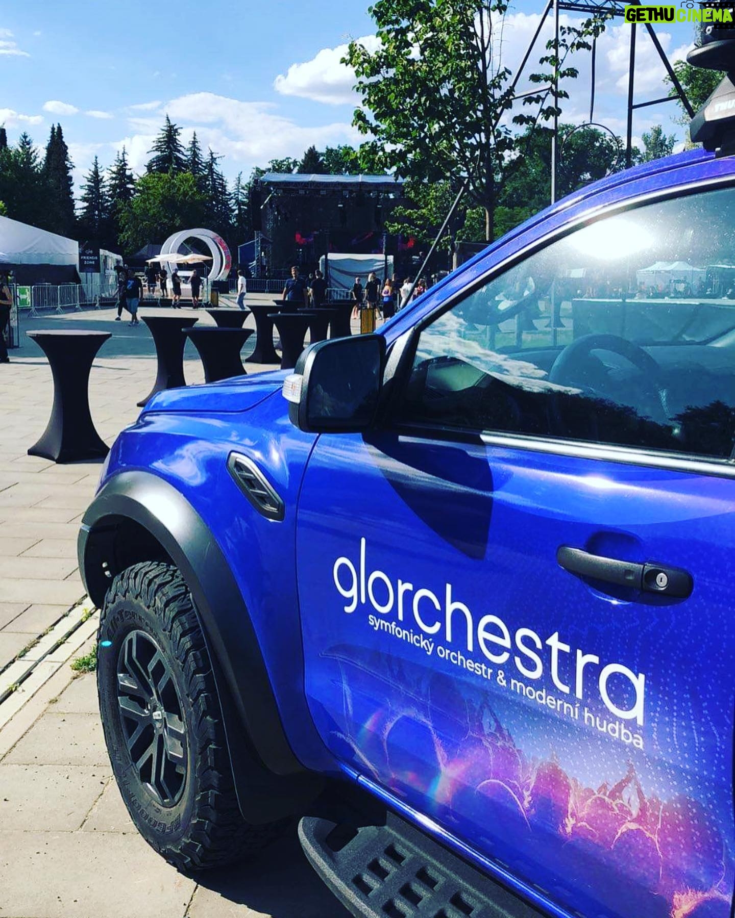 Debbi - 328 Likes - Skvělý zážitek 🤗 skvělá hudba a boží atmosféra, děkuji @glorchestra za pozvání. Těším se hned na příští stanici … 🥳🎊