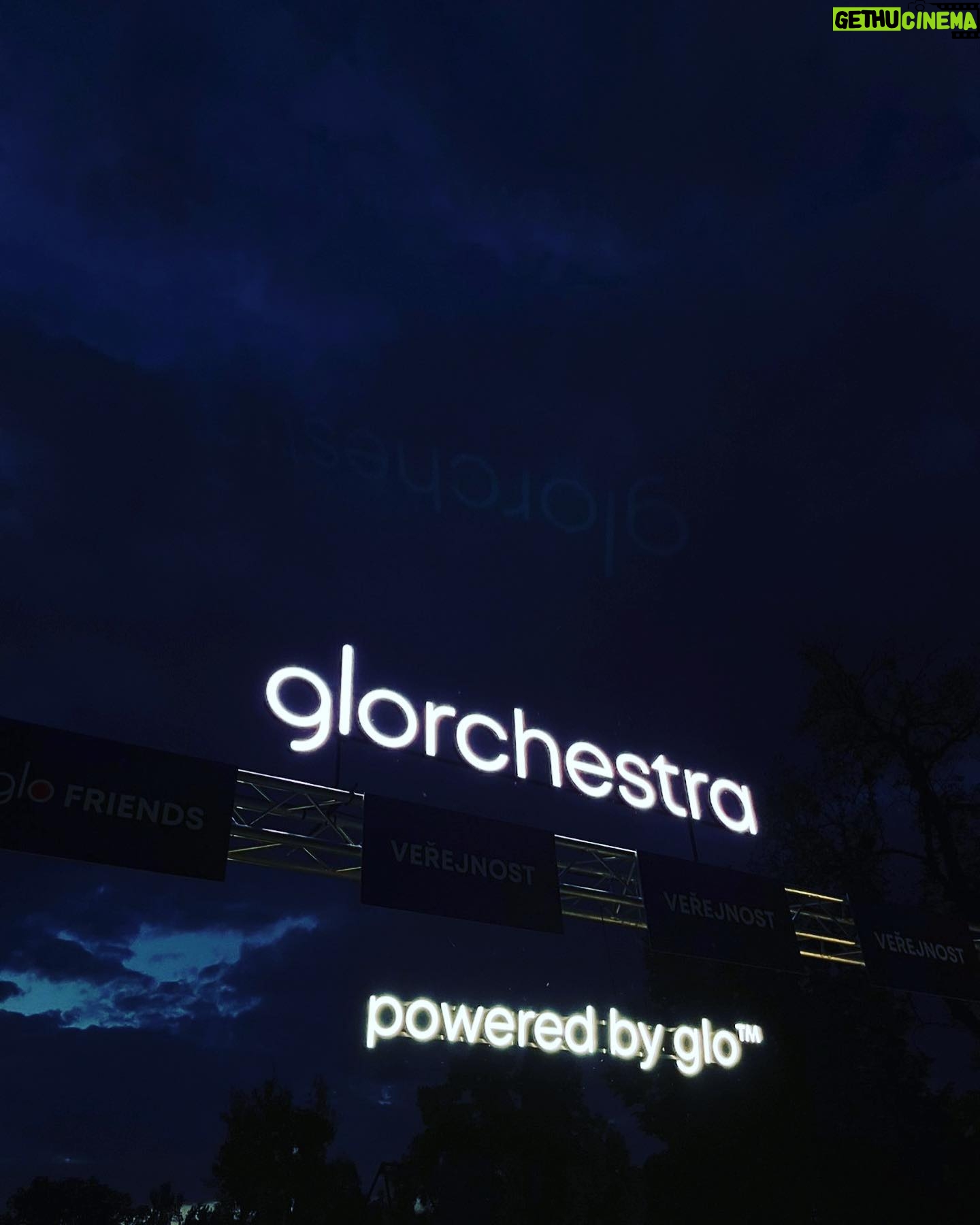 Debbi - 328 Likes - Skvělý zážitek 🤗 skvělá hudba a boží atmosféra, děkuji @glorchestra za pozvání. Těším se hned na příští stanici … 🥳🎊