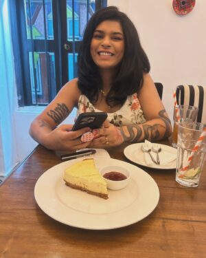Debleena Sen Instagram - Because my baby is here in Kolkata. 

#dhakagirl #mybaby #girlsdayout #funtimes