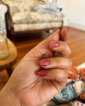 Debleena Sen Instagram - Nail care kinda day! 

#nailcare #spaday #stanleycup #pedimani #pedicure #manicure #nailpolish #nailcolor #pink #love #feetlove #pyaar #toerings