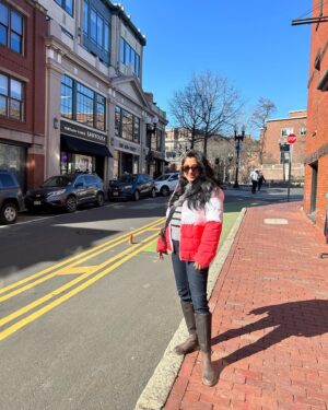 Debleena Sen Instagram - Weekend at Boston. 

#boston #cambridge #harvardfilm #harvardcampus #lovemynewjacket #sushi #loveforfood #dontfeedbirds #pyaar #selflove