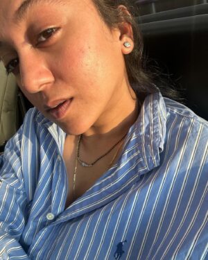 Debleena Sen Instagram - Because I liked the light on our face. 

Journey from one home to another. 

#flight #longhaulflights #bostontokolkata #beautifulsun #pyaar