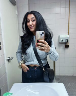 Debleena Sen Instagram - Because I always feel cute. 

#feelingcute #bathroomselfie #selfie #mirrorselfie #selflove #pyaar
