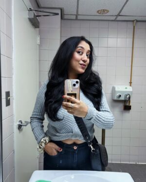 Debleena Sen Instagram - Because I always feel cute. 

#feelingcute #bathroomselfie #selfie #mirrorselfie #selflove #pyaar