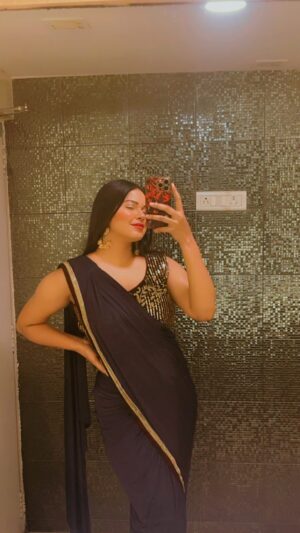 Deborah Doris Fell Instagram - Premika ne pyaar se yeh reel aapke liye bana diya ❤️‍🔥

•

#deborahdorisfell #actress #telugucinema #teluguammayi #hyderabad #telangana #bollywood #tollywood #trendingreels #premikanepyaarse #arrahman #prabhudeva #spbalasubramanyam #reelsinstagram #reelsindia