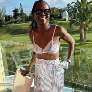 Deborah Roberts Instagram - Summer sigh…a long…and deep, exhale.
