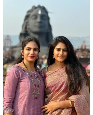 Deepthi Manne Instagram - A memorable day!

Designer:  @manasa_karnati  you are the best!

#shivratri2024 @isha.foundation @sadhguru 
#awakewithadiyogi