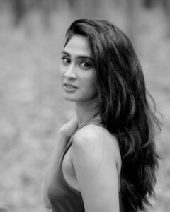 Actress Deepti Sati HD Instagram Photos and Wallpapers July 2024