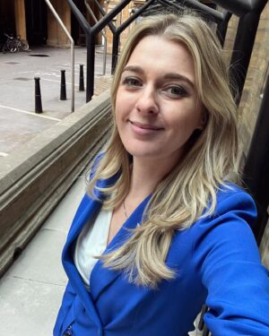 Dehenna Davison Instagram - Heading to the Chamber ready for the Chancellor’s Autumn Statement 💷

A big day in Westminster, but mainly hoping it’s going to mean big things for local residents!

You can watch it live at 12:30 on most news channels.