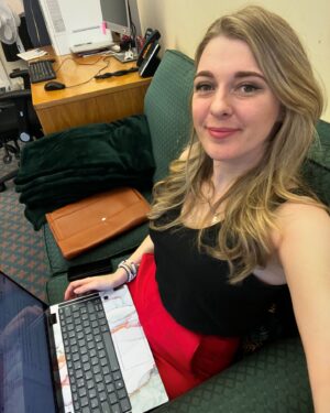 Dehenna Davison Instagram - Time for finishing touches to the speech!