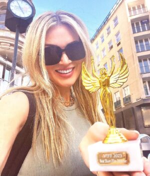 Deirdre Lorenz Instagram - ⭐️🎭🎬Winner: Best Short Film Director for “Return to New York” at the Vienna Independent Film Festival 2023
✨✨✨✨✨✨✨✨✨✨
Dreams do come true. 
Thank you to the amazing festival directors, the film jury, and to everyone involved with this labor of love short story. It’s the little film that refused to give up, and I can’t believe we have come this far. Still going strong. Thank you, Vienna! 💌 #bestdirector #awardwinningdirector #thankyou #grateful
.
.
.
#director #actress #filmmaker #stellaadler #acting #creating #storytelling #performer #vienna #austria #film #movie #shortfilm #successmindset #stillgoing #winning #thankyoumoreplease #goodvibes #goodstory #series #ready
